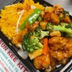 Best Crispy Chicken with Garlic Sauce (Special Combo) in Waterbury, CT