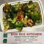 Best Sautéed Broccoli with Garlic Sauce in Waterbury, CT